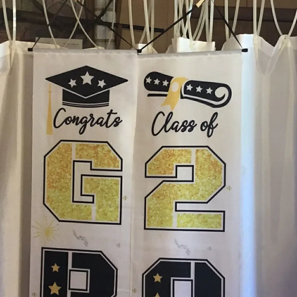 New stock graduation banner in polyester material hangers on both ends